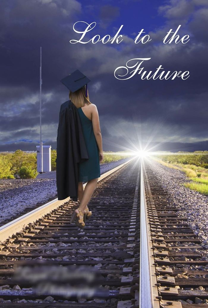 Anuncio para tus fotos de graduación: "Mira al futuro"