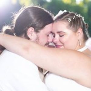 rebecca_adams495 avatar