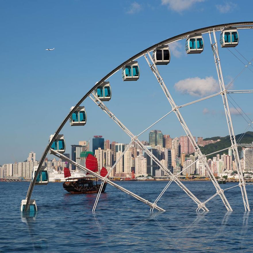 Take A Closer Look Of Victoria Harbour On Hong Kong Observation Wheel