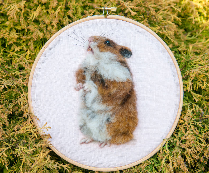 Painting Hamster/Felted Hamster/Woolen Hamster/ 3D Pet Portrait,/Memory Hoop Art/ Needle Felted Art/ Pet Gift/ Wool Painting/ Pet Picture