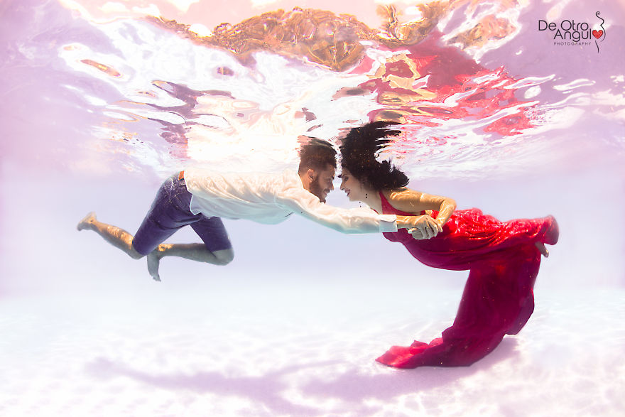 How I Was One Of The First Doing Underwater Maternity Photography In Argentina.