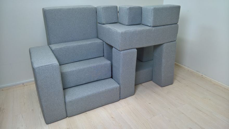 Finnish Family Living With Freely Buildable Sofa Elements &ndash; Good For Couches, Castles And Gaming