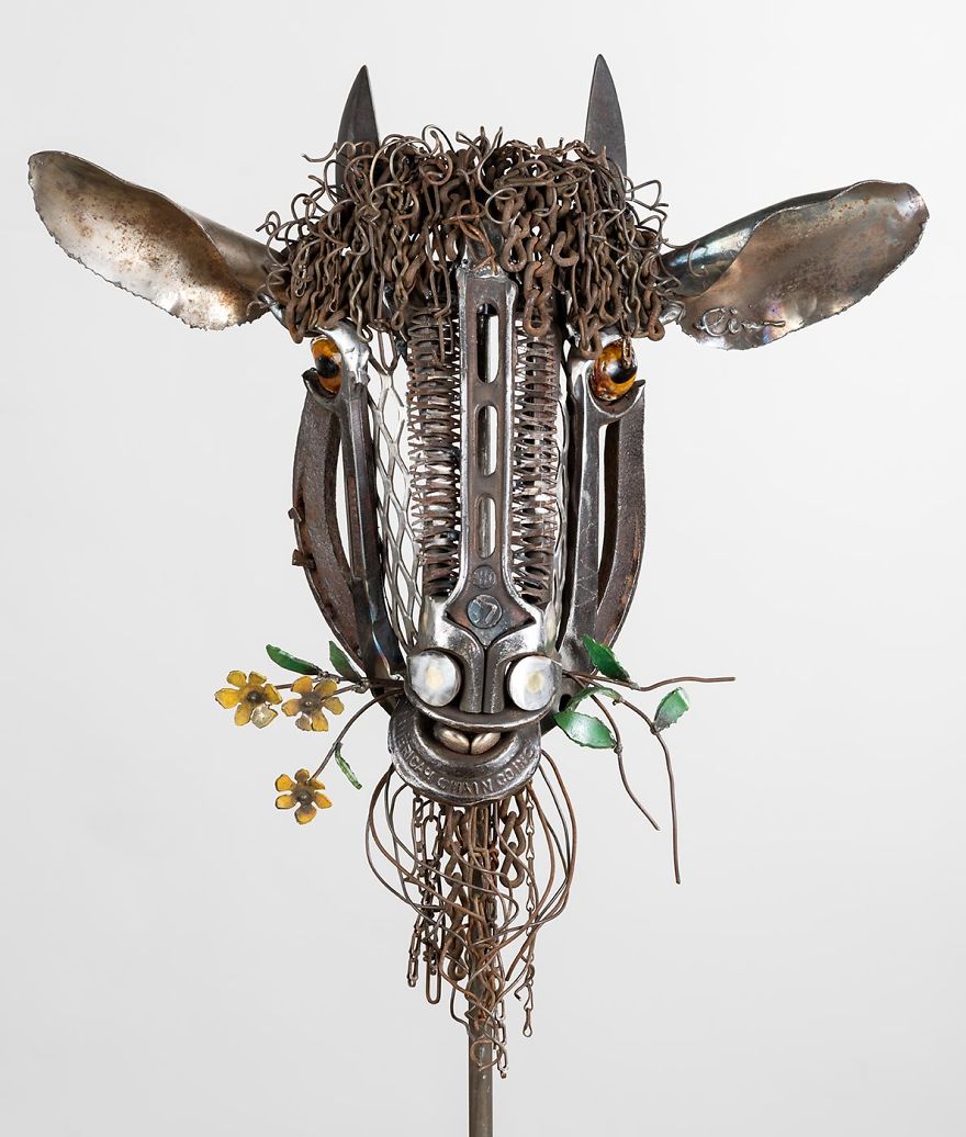 I Make "Barnyard Portraits" From Scrap Metal I Find On Farms!