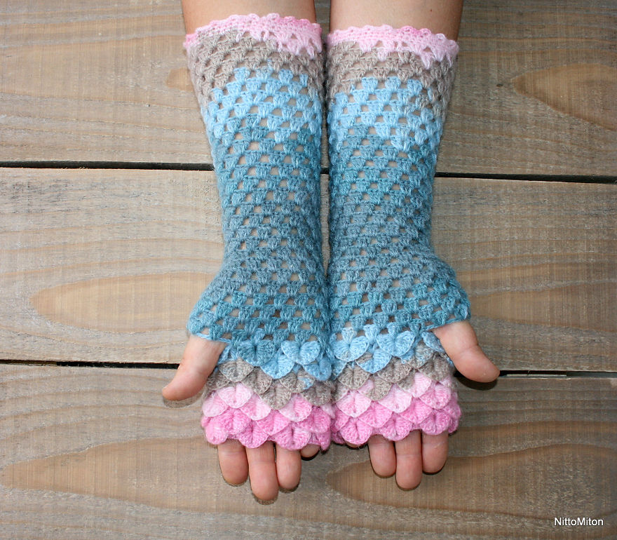 I Crocheted This Dragon Scale Gloves