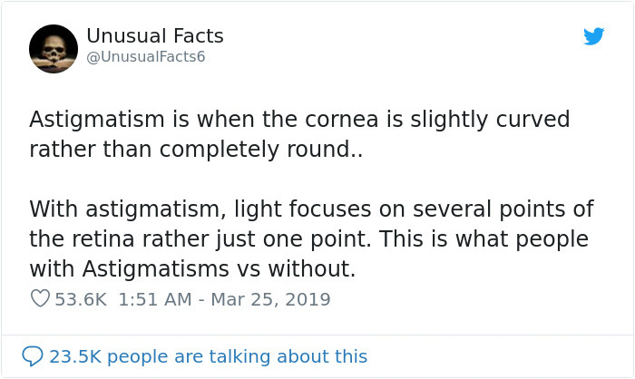 People Are Realizing They Have Astigmatism After This Comparison Photo Goes Viral
