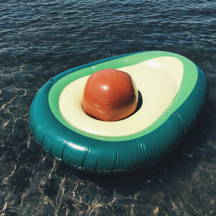 An Avocado-Shaped Pool Float With Removable Pit Is A Thing And People Are Happy It Doesn't Turn Brown Overnight