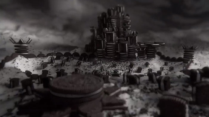 Oreo Teamed Up With HBO To Recreate The Iconic Game Of Thrones Opening Credits With Nearly 3,000 Cookies