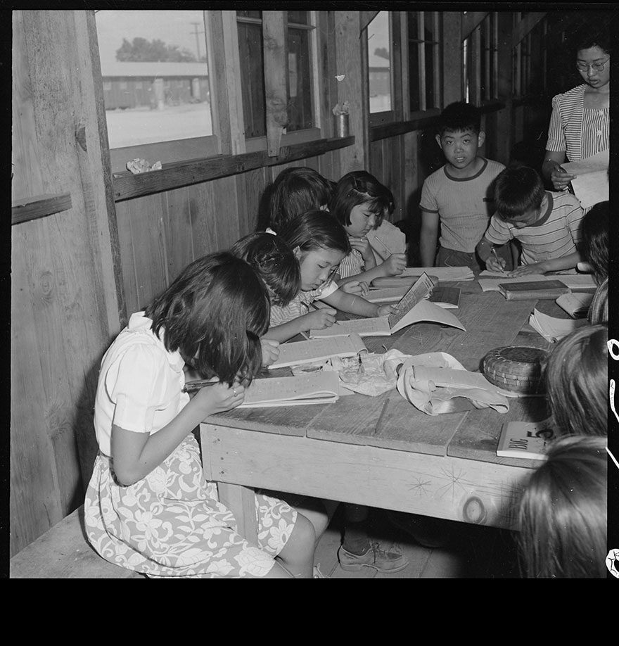 Japanese-Internment-Camp-Photos-Dorothea-Lange-