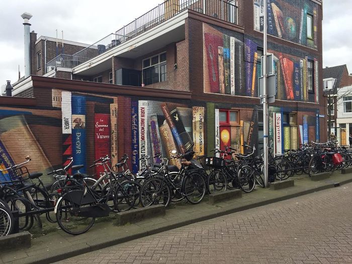 Dutch Artists Paint Giant Bookcase On, Bookcase Wall Art