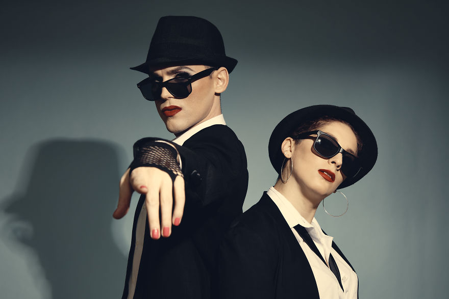 (Sneak Peek) "The Straight Man" Comedy Troupe Gender Bends Classic Comedy Icons (Sneak Peek) "The Straight Man" Comedy Troupe Gender Bends Classic Comedy Icons