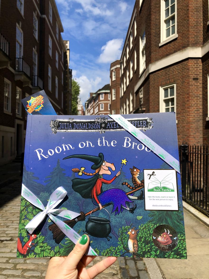 Chessington World Of Adventures Resort And The Book Fairies Sprinkle Magic Around London With Copies Of Room On The Broom And Theme Park Tickets Chessington World Of Adventures Resort And The Book Fairies Sprinkle Magic Around London With Copies Of Room On The Broom And Theme Park Tickets