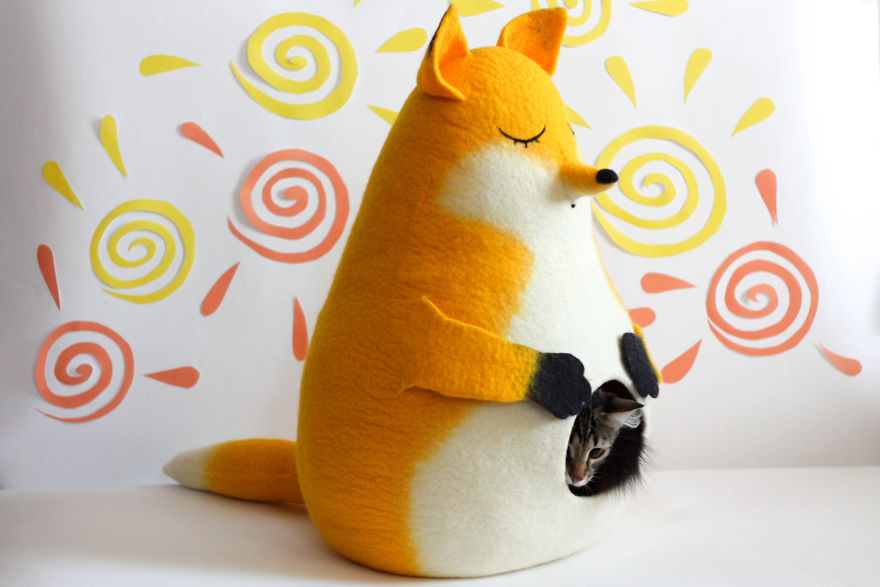 Fox Cat Bed