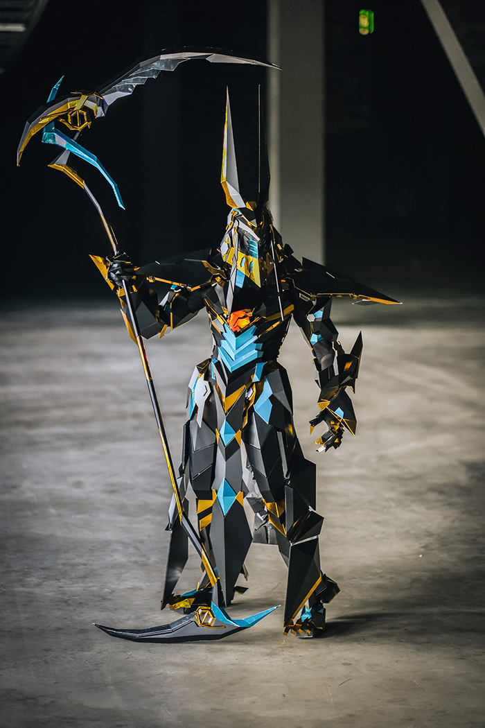 This Girl Spent 1000 Hours Working On This Incredibly Detailed Anubis Costume That Looks Like It Was Made With CGI