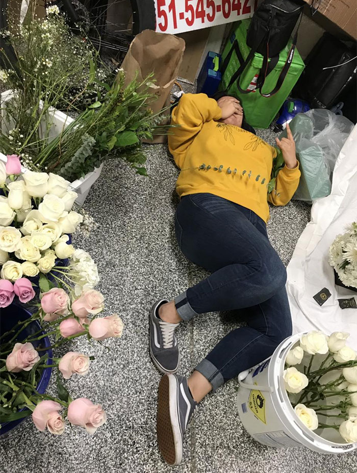 Esta florista comparte la conversación con una novia maleducada que esperaba que trabajara por visibilidad