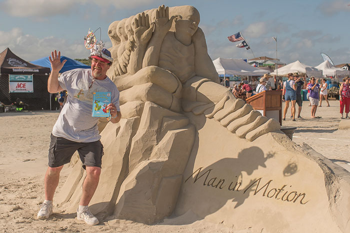 Here Are The Best 11 Photos Of 2019 Texas SandFest And Facepalming Lincoln Is The Winner