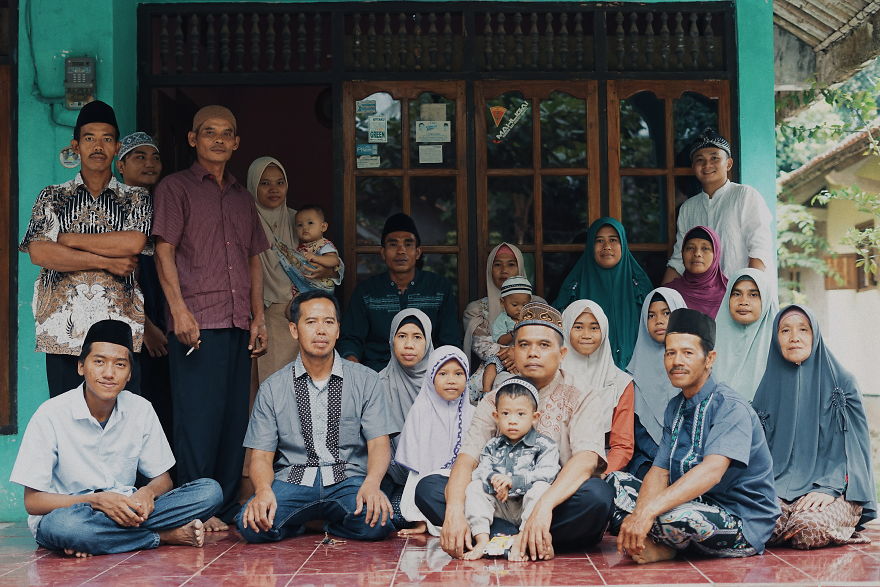 20 Photo Of "Mider" , Javanese Tradition Of Celebrating Happy Eid In Indonesia 20 Photo Of "Mider" , Javanese Tradition Of Celebrating Happy Eid In Indonesia