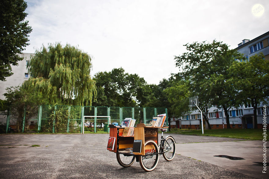Art + Books + Bicycle = Bookworm
bike Library For "Oleśnica Bajk Stajl" Made By Sebastian Paszkiewiecz (Rgg.bike)