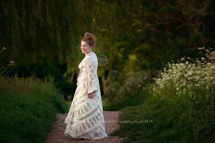 ashleigh sheaa photography The Travelling Dress Collective