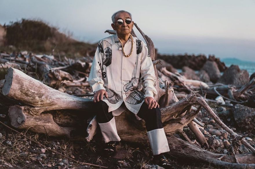 84-Year-Old Grandpa Teams Up With His Grandson To Create Fashionable Photoshoots That Stun 32k Followers On Instagram