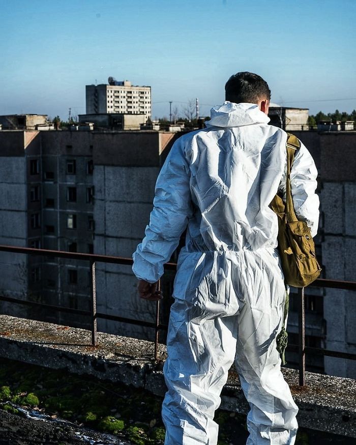BylXephAEkD 1 png  700 - Criador de "Chernobyl" da HBO dá puxão de orelha em "famosinhos" do Instagram