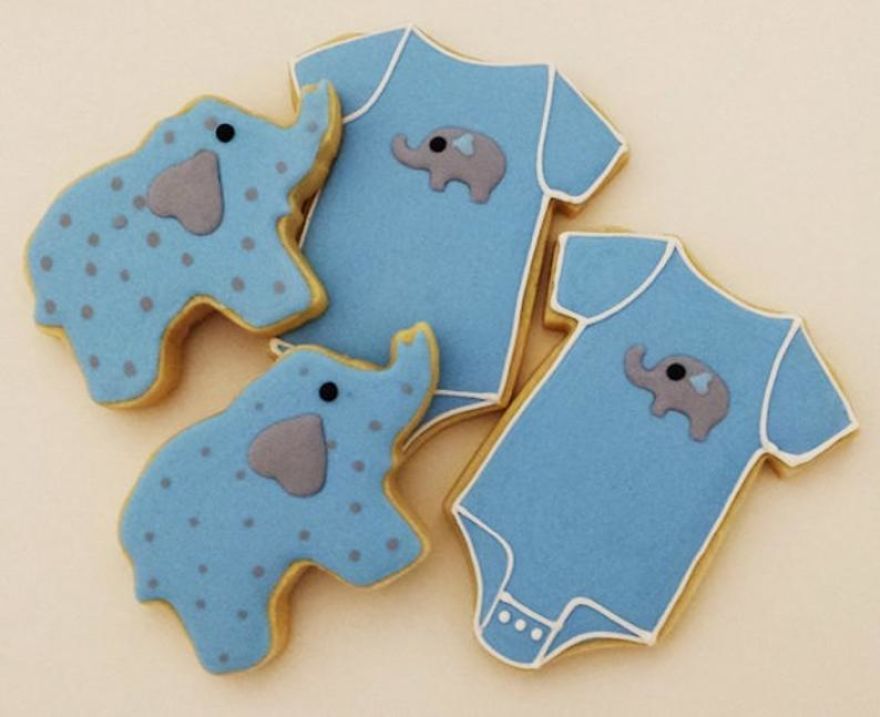 Autistic Artist Begins Decorating Cookies To Raise Awareness For Autism