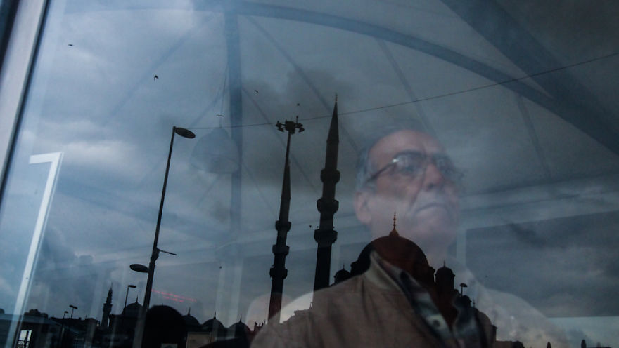 Turkish Street Photography By G&ouml;rkem Keser
