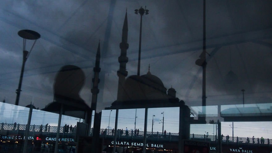 Turkish Street Photography By G&ouml;rkem Keser