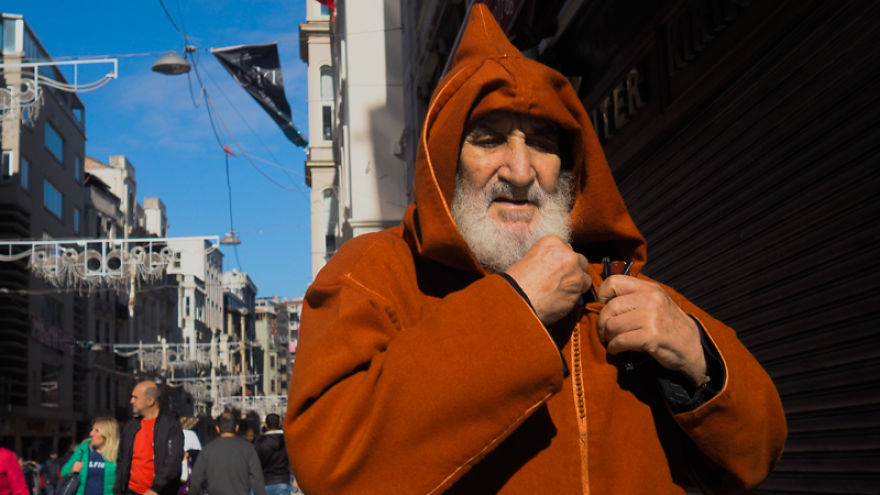 Turkish Street Photography By G&ouml;rkem Keser