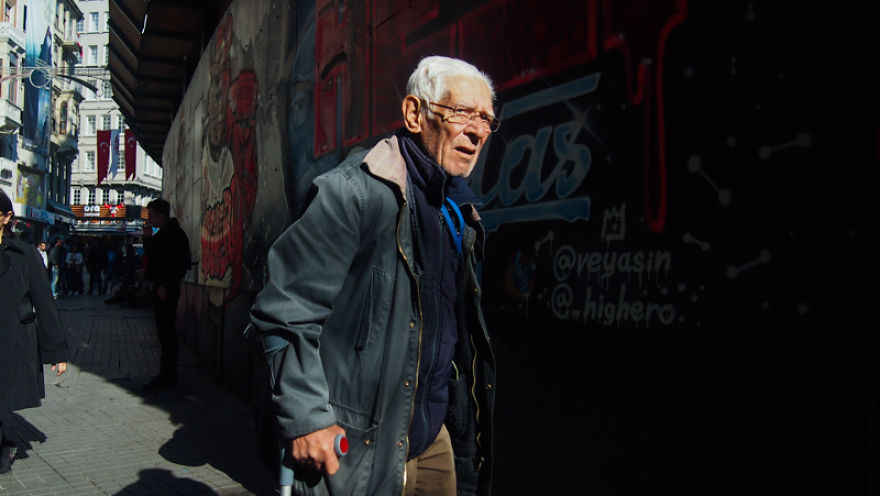 Turkish Street Photography By G&ouml;rkem Keser