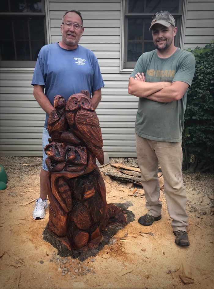 Travis Williams Creates Custom Pieces Of Art With His Chainsaw And A Little Imagination. Travis Williams Creates Custom Pieces Of Art With His Chainsaw And A Little Imagination.