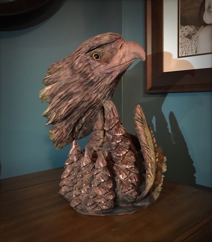 Travis Williams Creates Custom Pieces Of Art With His Chainsaw And A Little Imagination. Travis Williams Creates Custom Pieces Of Art With His Chainsaw And A Little Imagination.