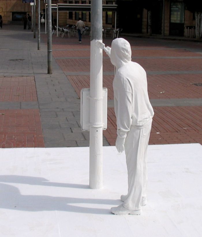 Mannequins-City-Street-Art-Installation-Trolling-Sculptor-Artist-Mark-Jenkins