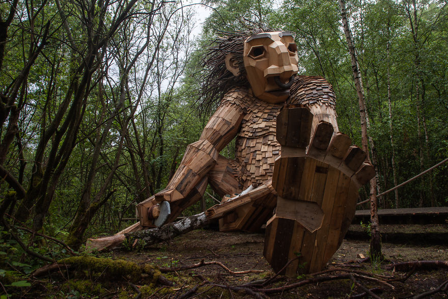 I Hide Giants That I Make From Wood In The Wilderness Of The Belgian Forest