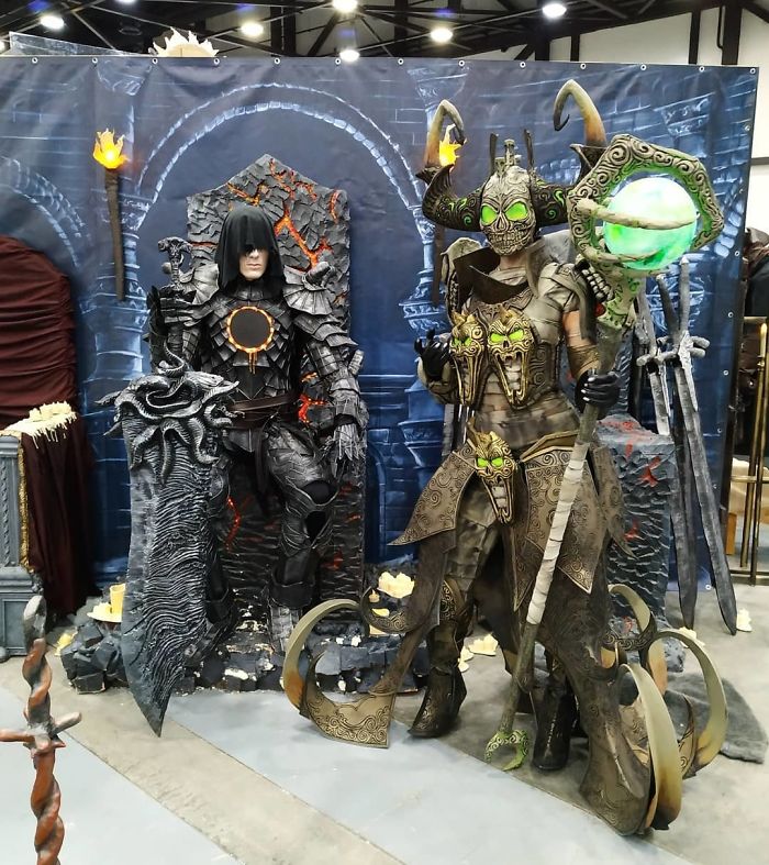 Ringed Knight (Dark Souls) And Lich Queen (Disciples 3)