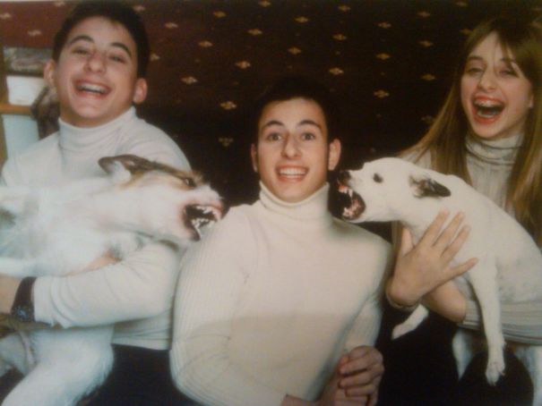 So I Heard You Guys Like Awkward Family Photos And Pictures Of Pets. Well, Check This Out