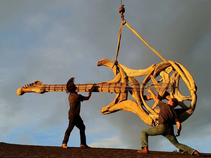 30 Amazing Wood Sculptures Made From The Pieces Found On Beaches