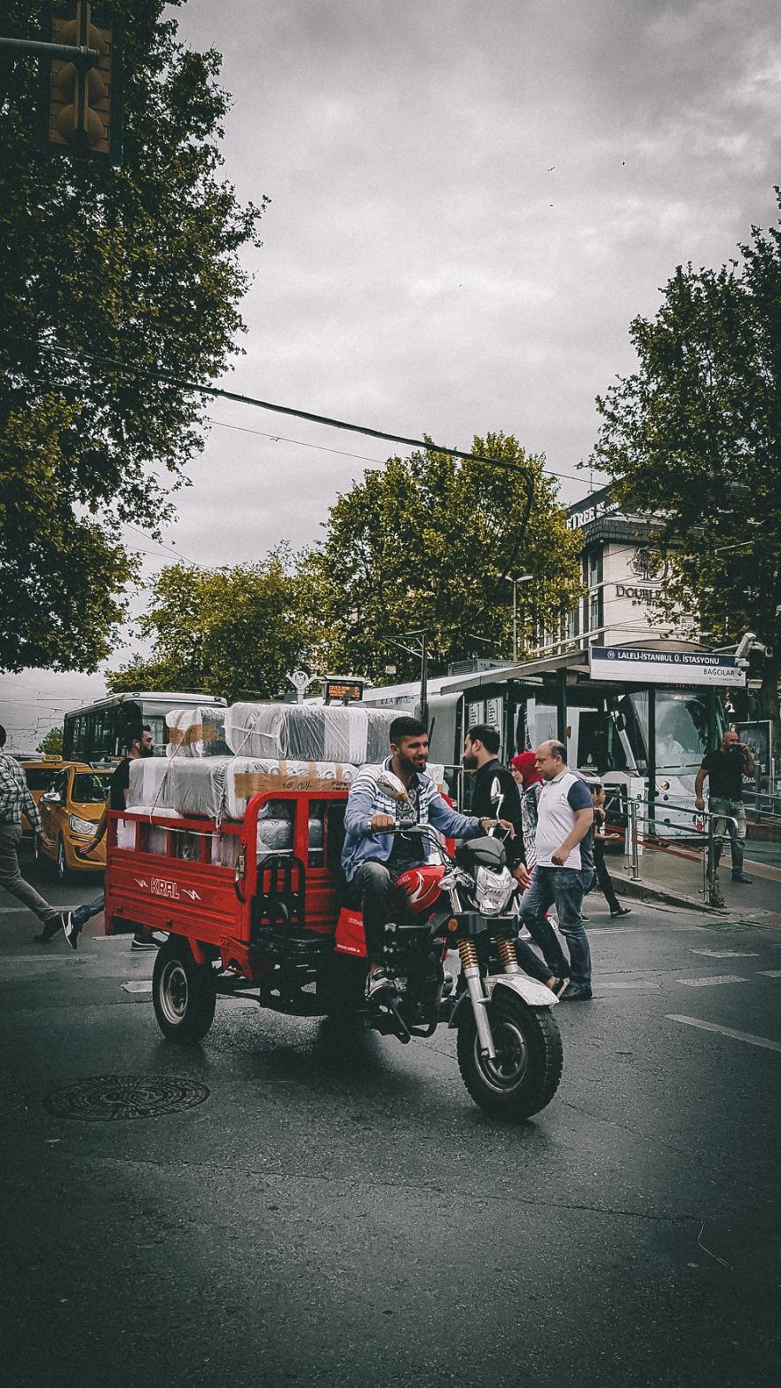 I Came To Istanbul For The Second Time To Correct My Mistakes As A Photographer (37 Photos) I Came To Istanbul For The Second Time To Correct My Mistakes As A Photographer (37 Photos)