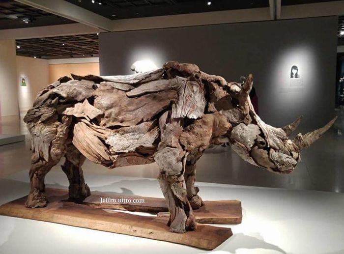 30 Amazing Wood Sculptures Made From The Pieces Found On Beaches