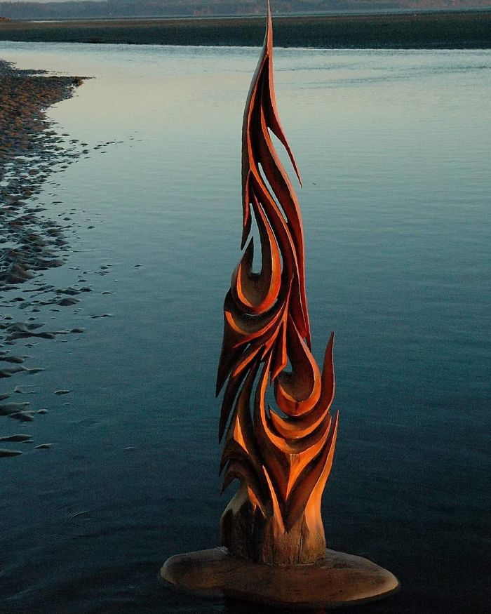 30 Amazing Wood Sculptures Made From The Pieces Found On Beaches
