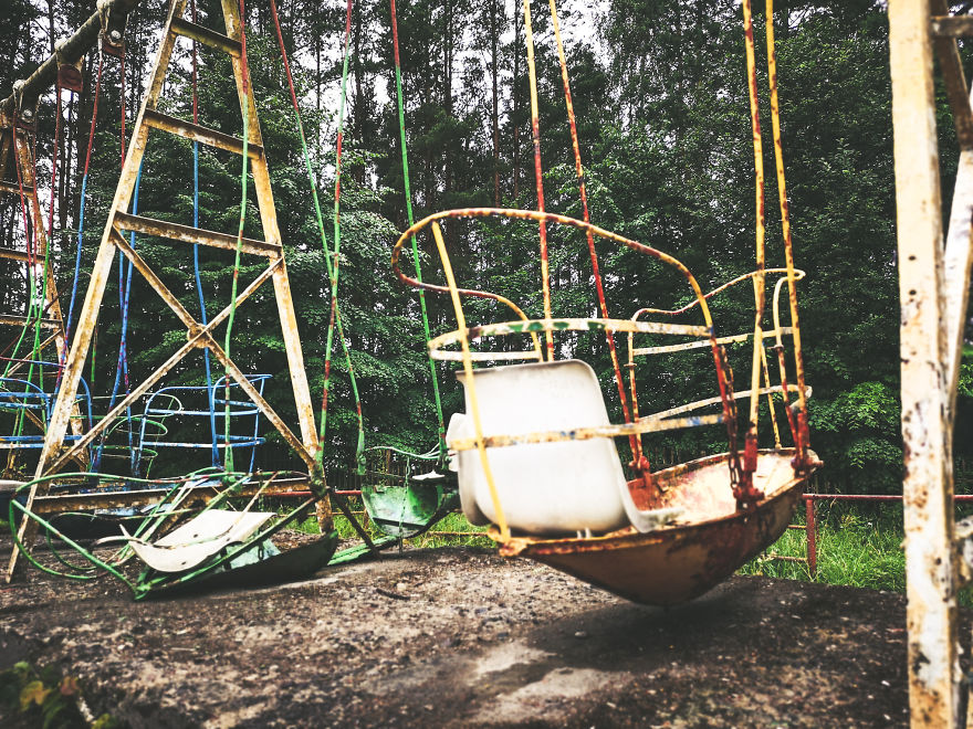 My 22 Pics Show A Closed Amusement Park That Reminds You Of The Soviet Era