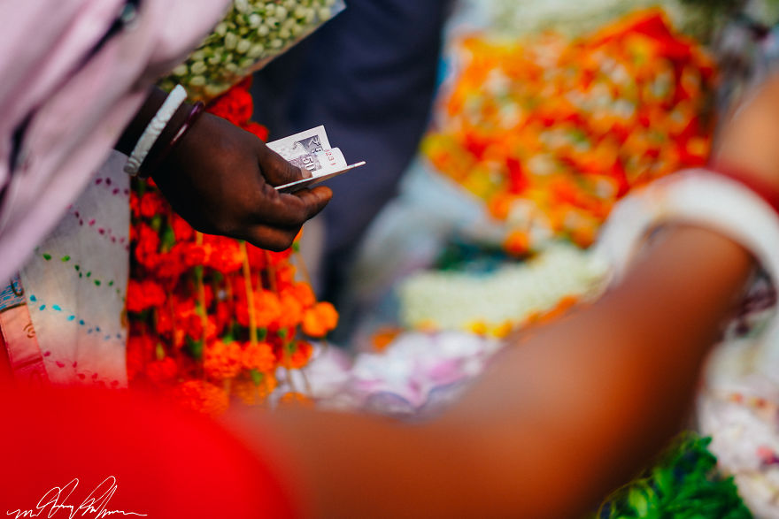I Spent A Morning At The Largest Flower Market In South Asia