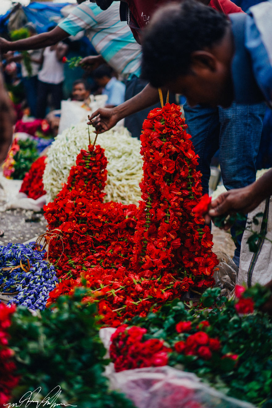 I Spent A Morning At The Largest Flower Market In South Asia