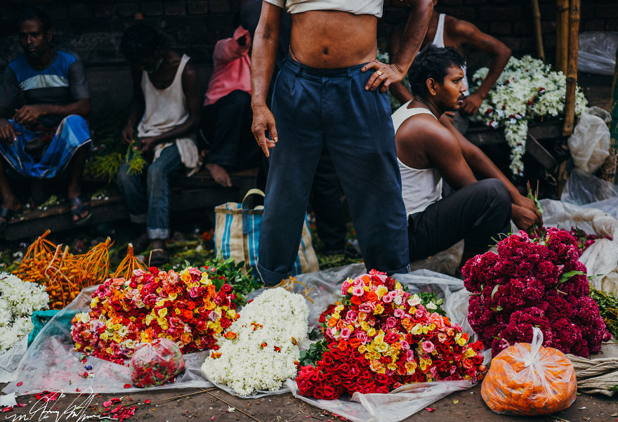 I Spent A Morning At The Largest Flower Market In South Asia