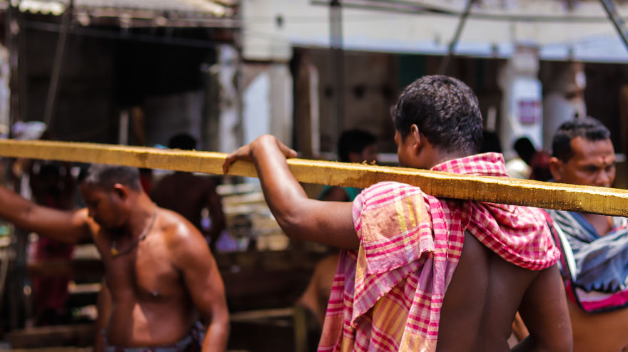 This Is How The Chariots Of Gods Are Being Made