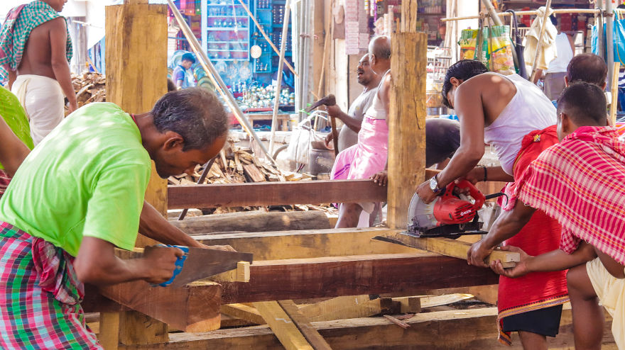 This Is How The Chariots Of Gods Are Being Made