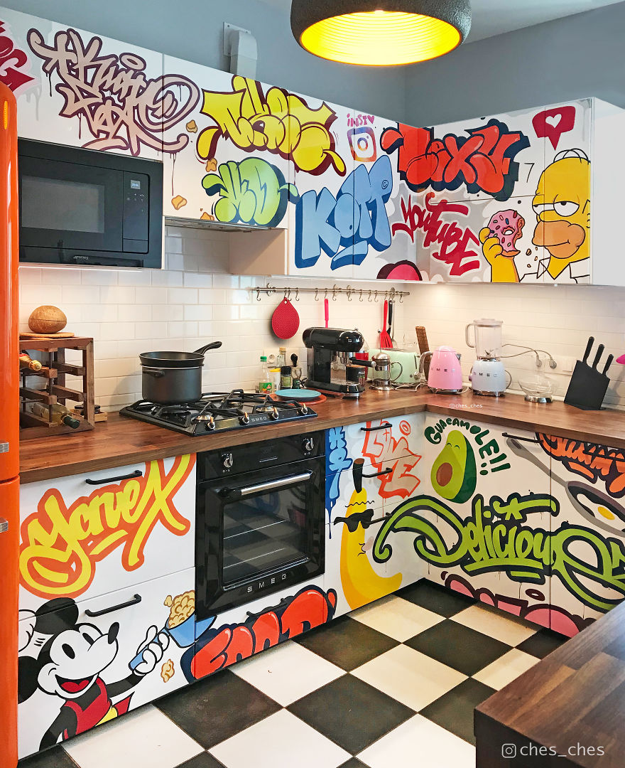 I Made Funny Graffiti Artwork In The Kitchen For My Friend