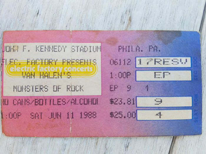 Entrada de 1988 para un concierto de Van Halen