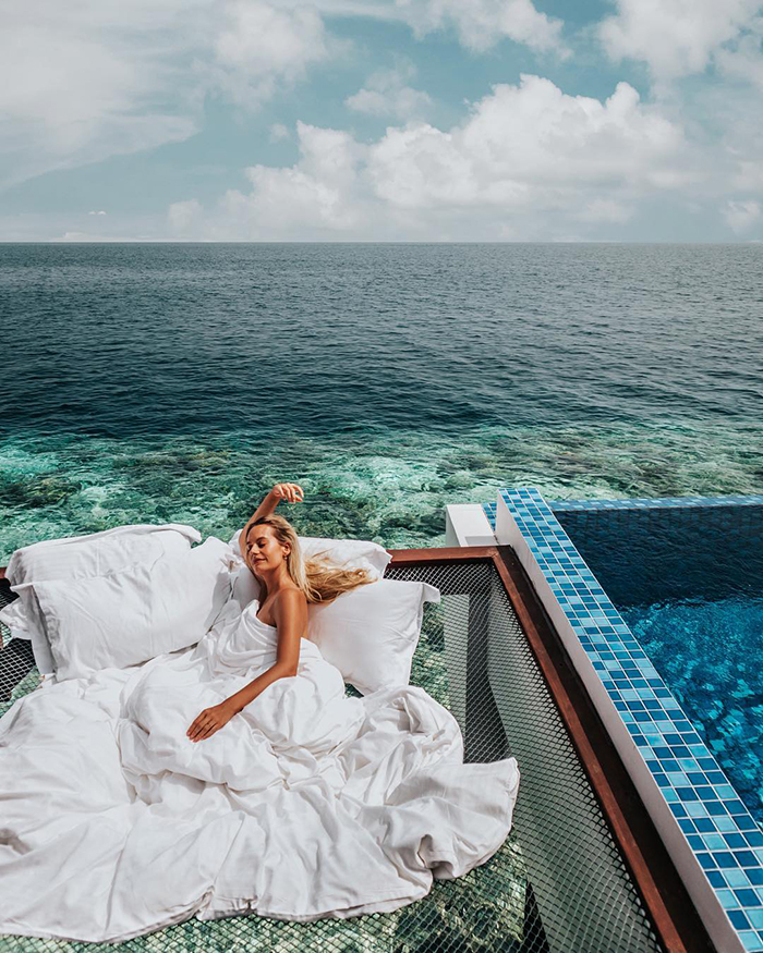 This Resort Is Offering You The Chance To Sleep Under The Stars And Over The Ocean For $400 A Night On A Net