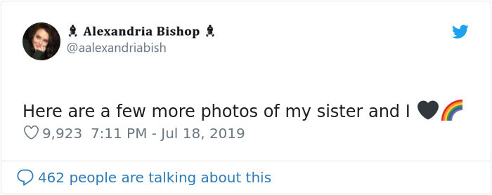 Photos Of Two Radically Different Sisters And Their Homes Are Going Viral On Twitter