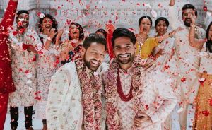 Esta pareja gay india tuvo una ceremonia de boda tradicional en un templo hindú, y sus fotos se han vuelto virales